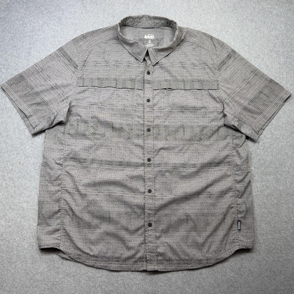 REI Co-op Sahara Shirt Men XL Gray Geometric Short Sleeve Stretch Vented Outdoor